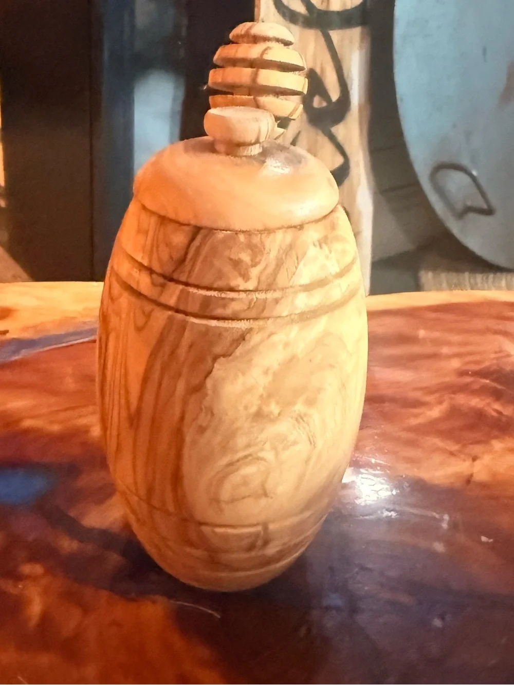 Handcrafted Olive Wood Honey Jar and Dipper - Natural Brown 6.5” x 3,5”